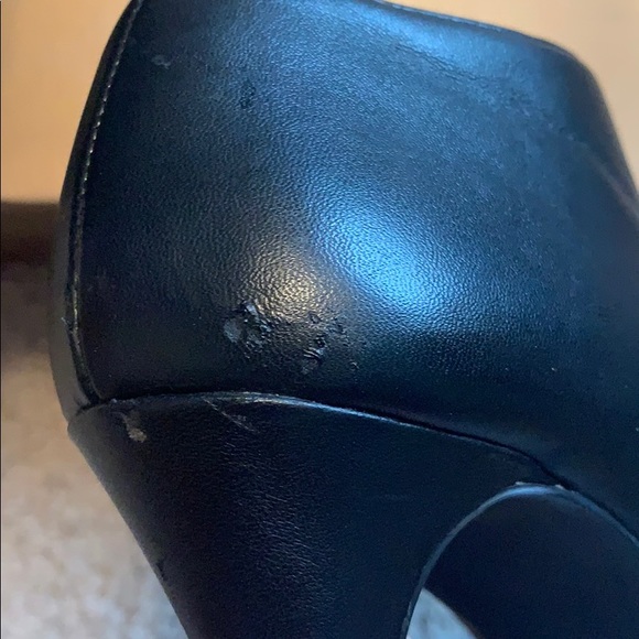 Audrey Brooke Booties - Picture 4 of 6